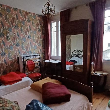 Chez Virginie - Chambre Du Bourg ลูร์ด ภายนอก รูปภาพ